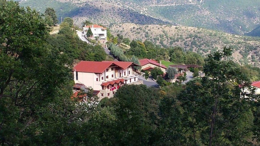 Hotel Loggas Sidhirokhórion Buitenkant foto